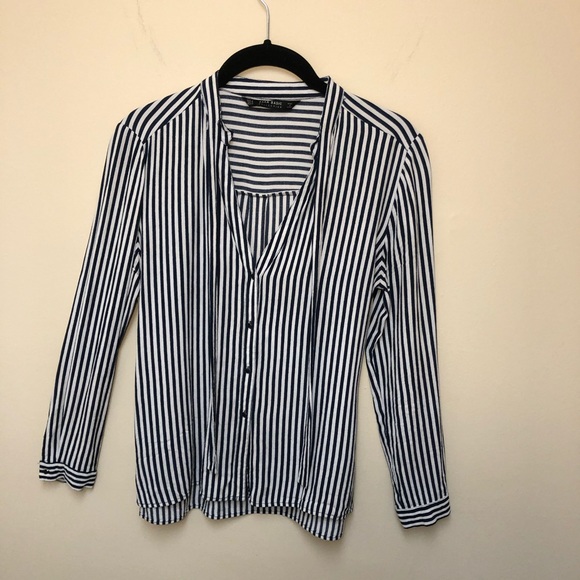 ⚡️SALE⚡️ Zara Navy & White Stripe Top - Picture 4 of 4